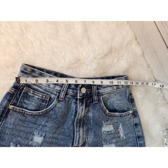 Nasty Gal Women's Blue Mid Rise Cotton‎ Distressed Raw Hem Cut Off Shorts Size 2 - Picture 5 of 7